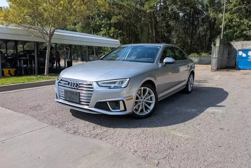 2019 Audi A4 Quattro Premium Plus photo 1