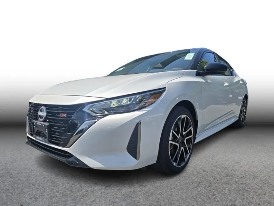 2025 Nissan Sentra SR photo 1