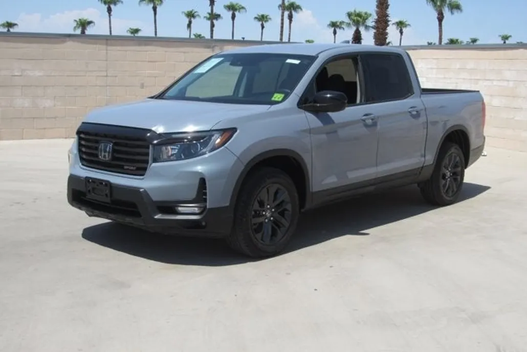 2023 Honda Ridgeline Sport photo 1
