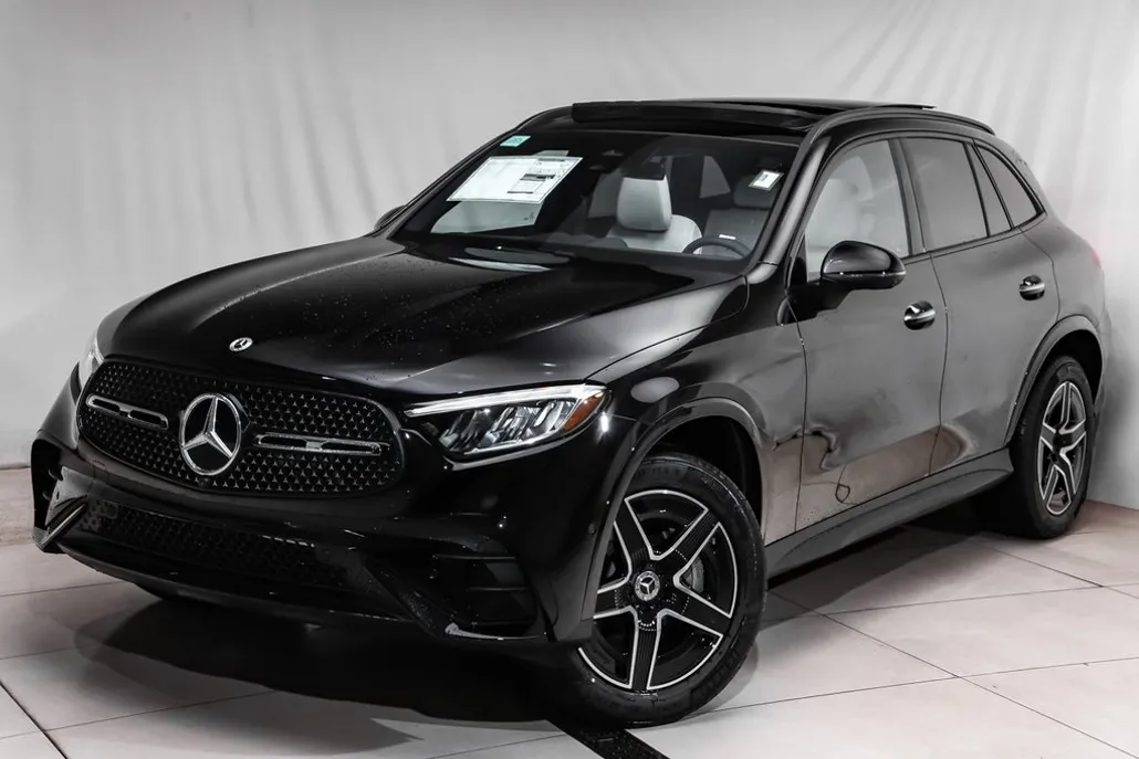 2025 Mercedes Benz GLC 350e 4MATIC photo 1