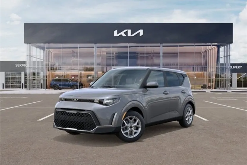 2025 Kia Soul LX photo 1