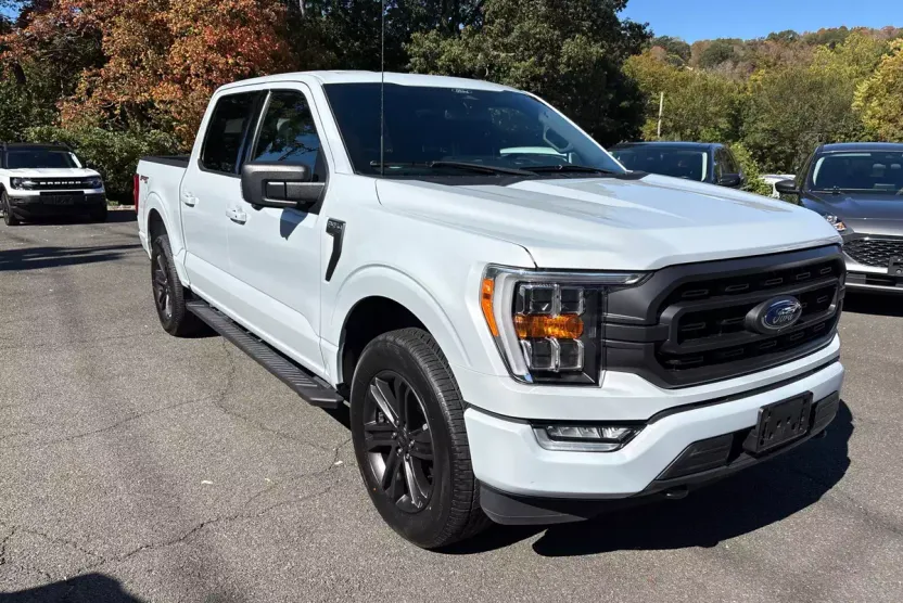 2022 Ford F-150 XLT photo 1