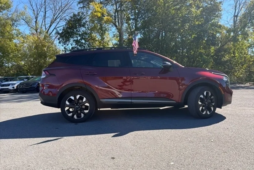 2023 Kia Sportage X-Line photo 1