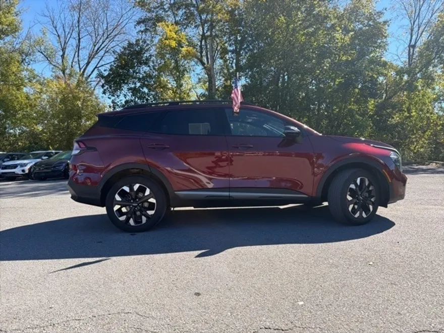 2023 Kia Sportage X-Line photo 1