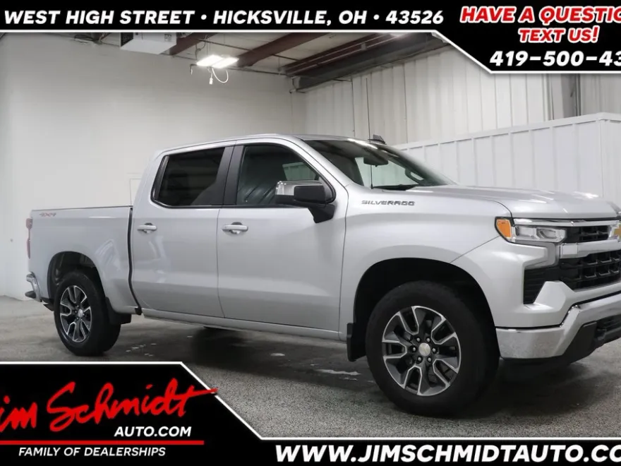 2022 Chevrolet Silverado 1500 LT photo 1