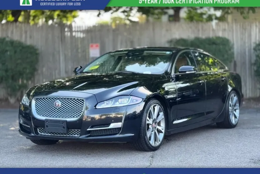 2019 Jaguar XJ Supercharged photo 1
