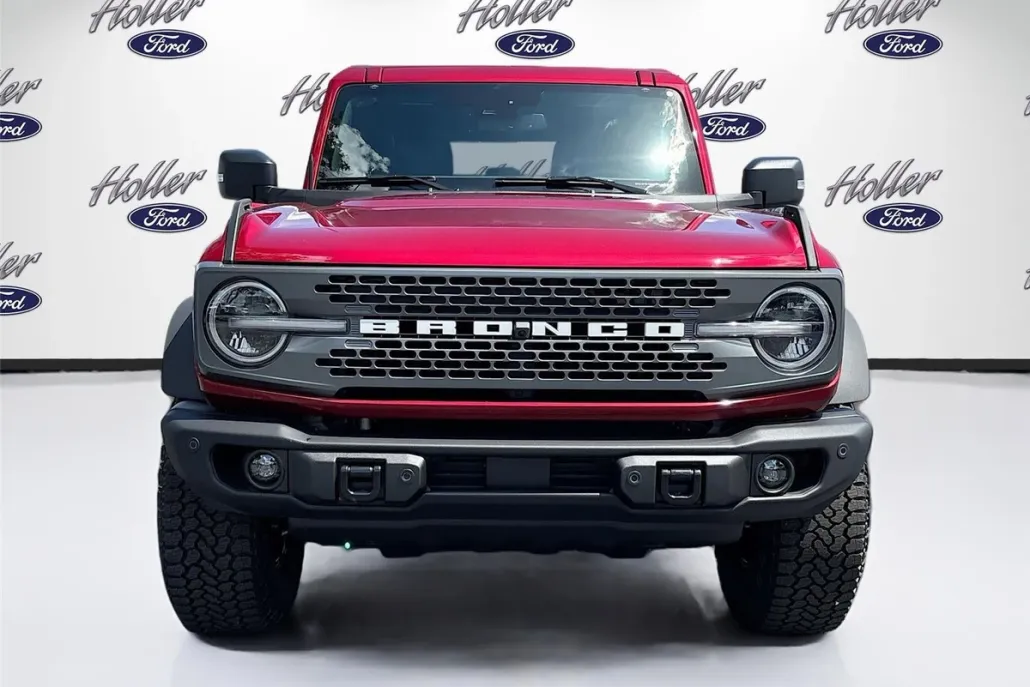 2025 Ford Bronco Badlands photo 1
