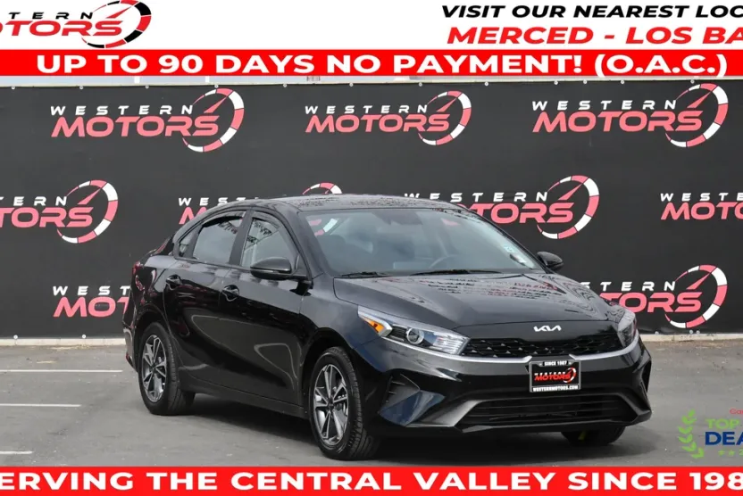 2024 Kia Forte LXS photo 1