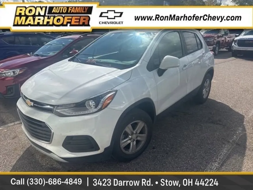 2022 Chevrolet Trax LT photo 1