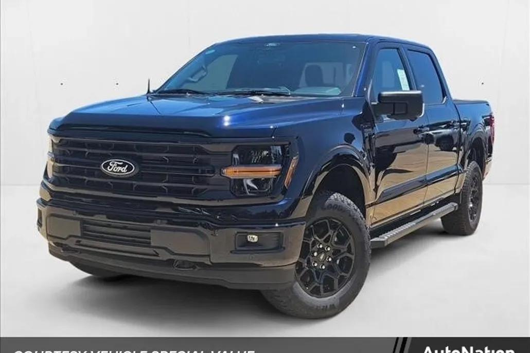 2025 Ford F-150 XLT photo 1