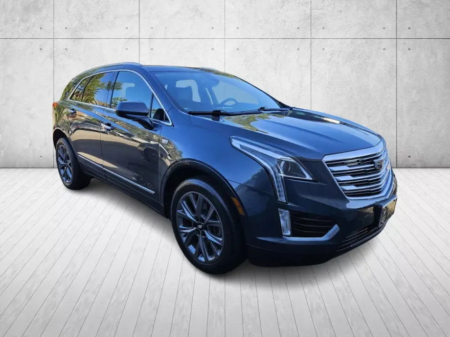 2019 Cadillac XT5 Luxury photo 1