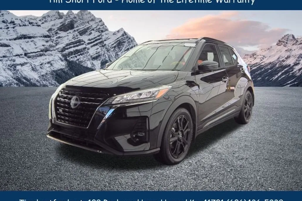 2024 Nissan Kicks SR photo 1