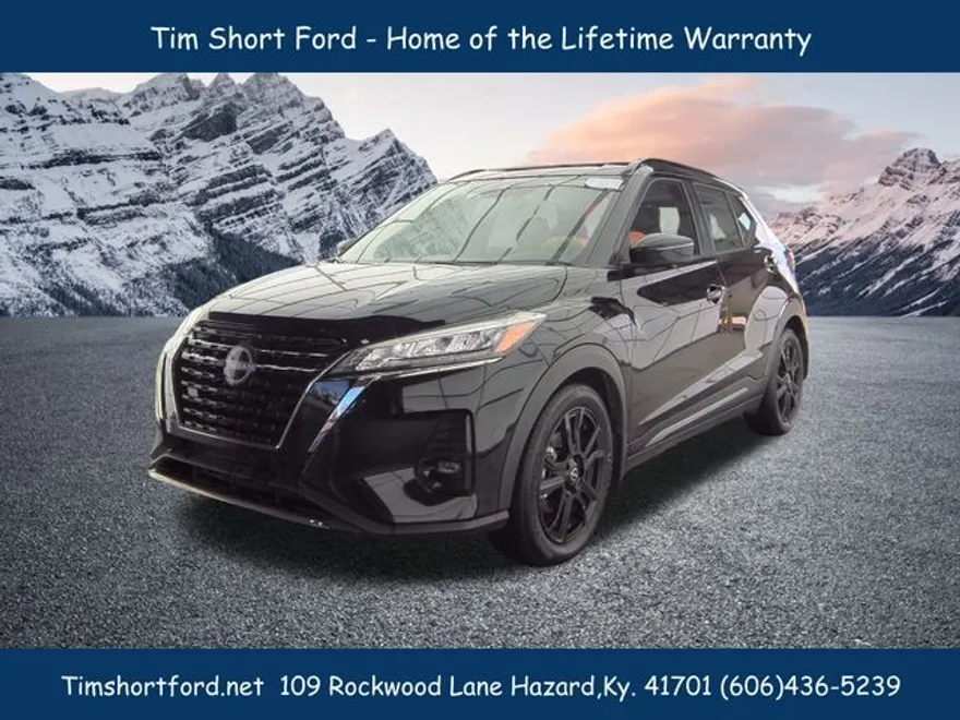 2024 Nissan Kicks SR photo 1