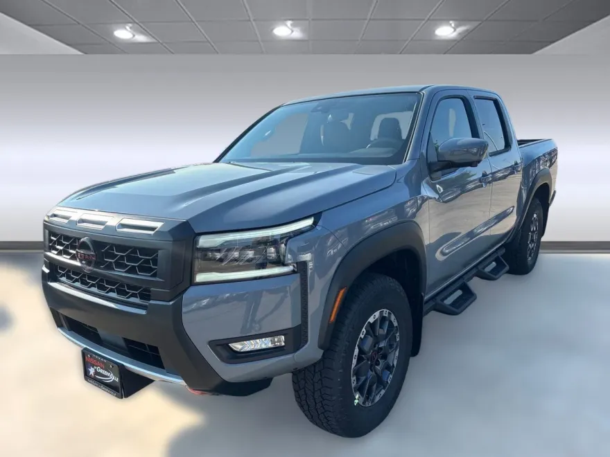 2026 Nissan Frontier Crew Cab PRO-4X photo 1