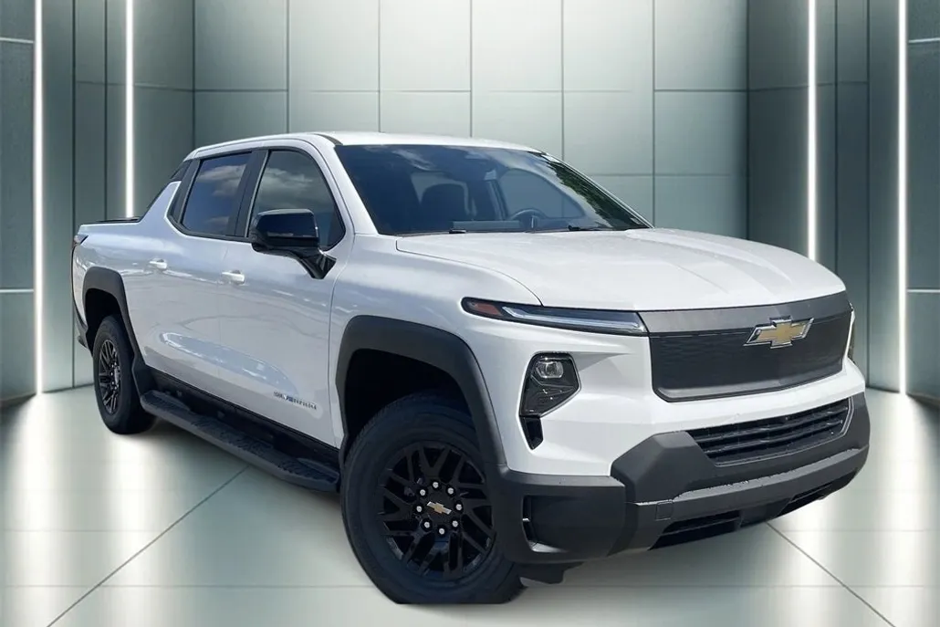 2024 Chevrolet Silverado EV Work Truck photo 1