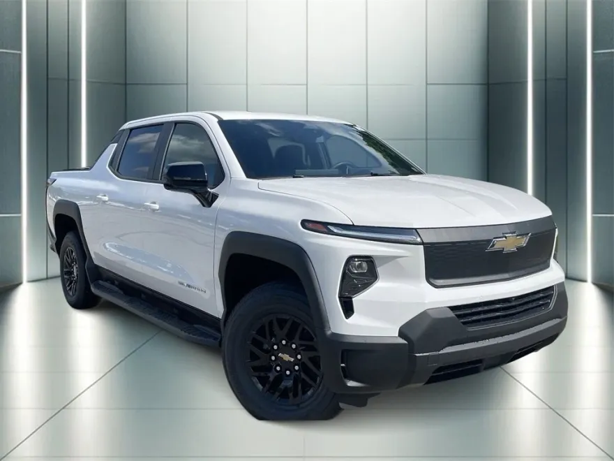 2024 Chevrolet Silverado EV Work Truck photo 1