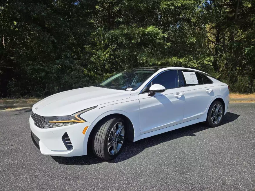 2022 Kia K5 EX photo 1