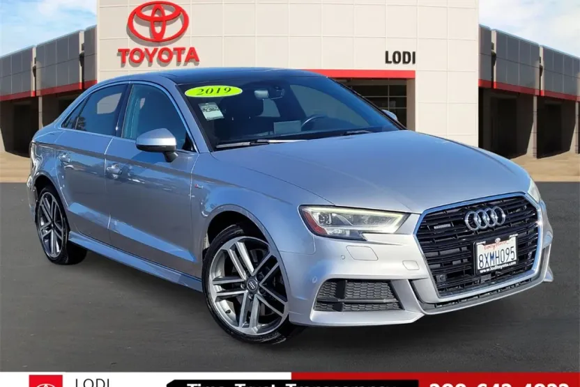 2019 Audi A3 2.0T Premium Plus photo 1