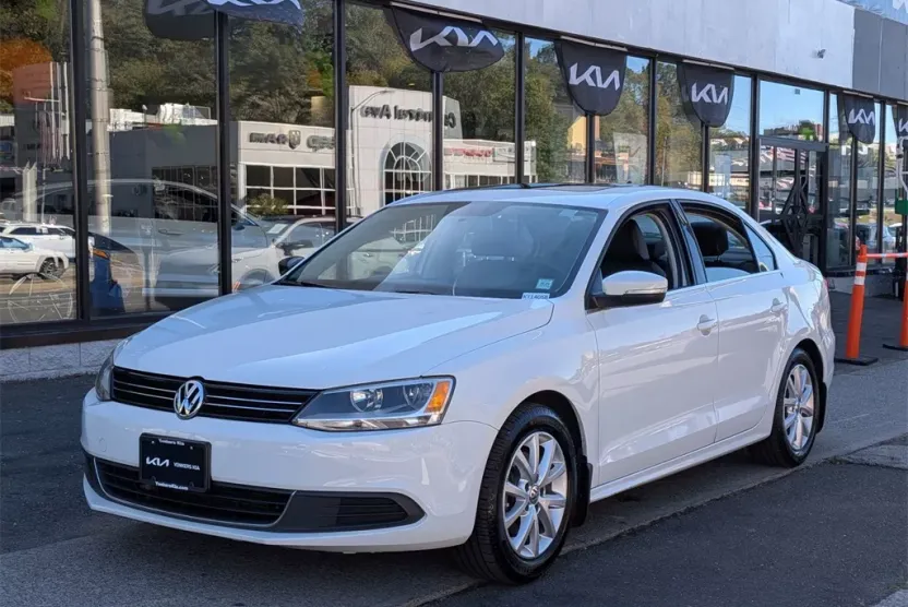 2014 Volkswagen Jetta 1.8T SE photo 1