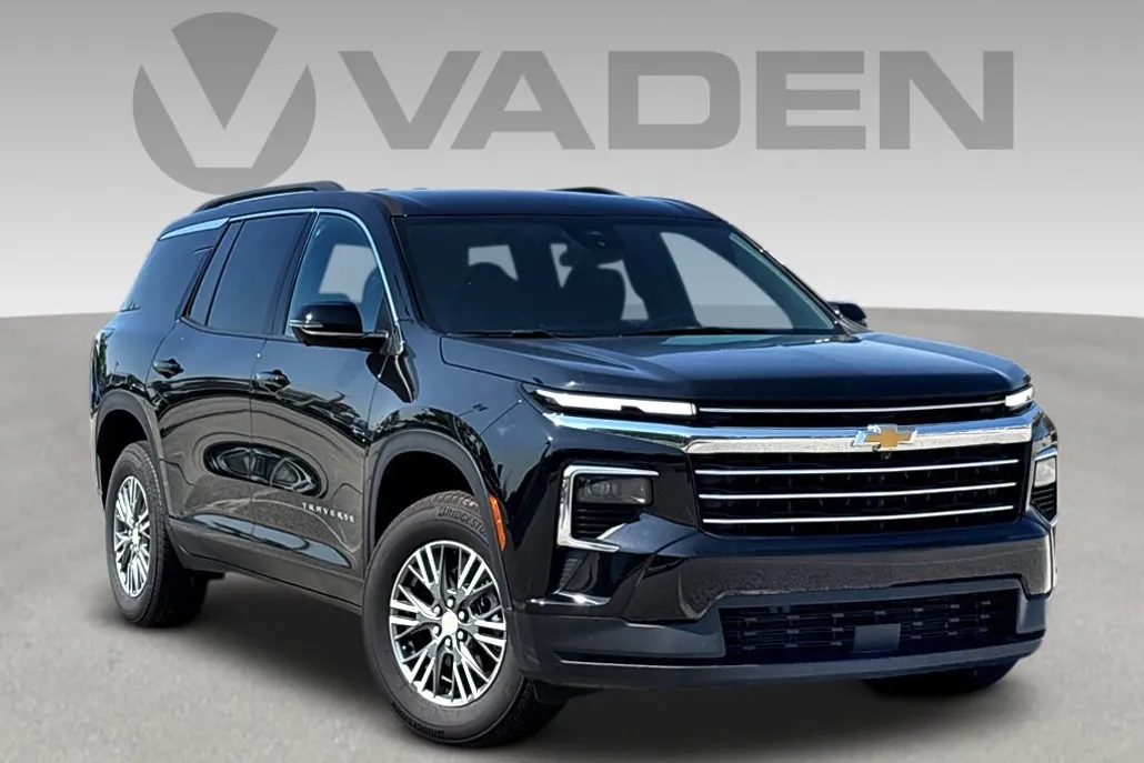 2024 Chevrolet Traverse photo 1