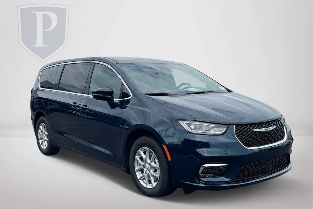 2025 Chrysler Pacifica photo 1