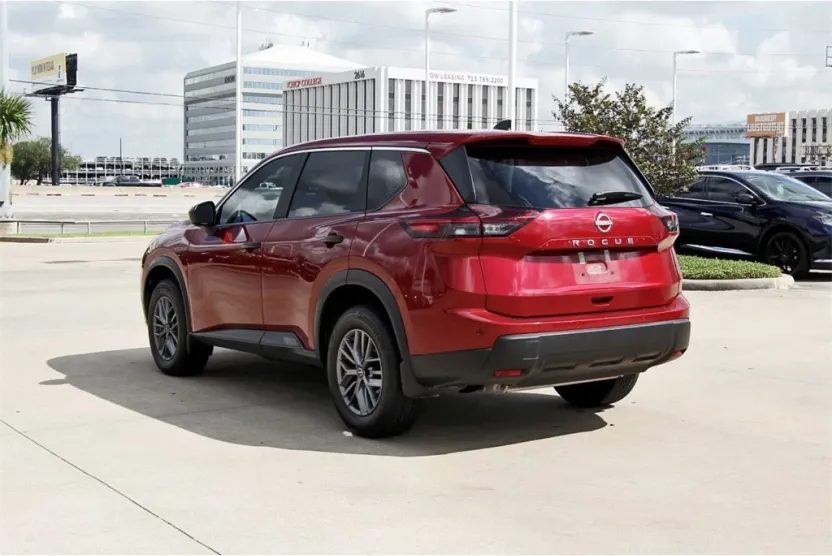 2024 Nissan Rogue S photo 1