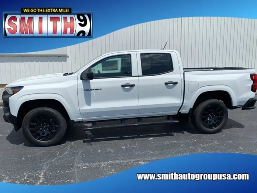 2025 Chevrolet Colorado LT photo 1