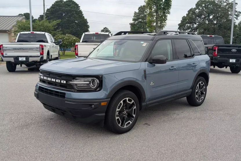 2024 Ford Bronco Sport Outer Banks photo 1