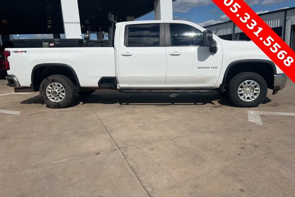 2021 Chevrolet Silverado 2500HD LT photo 1