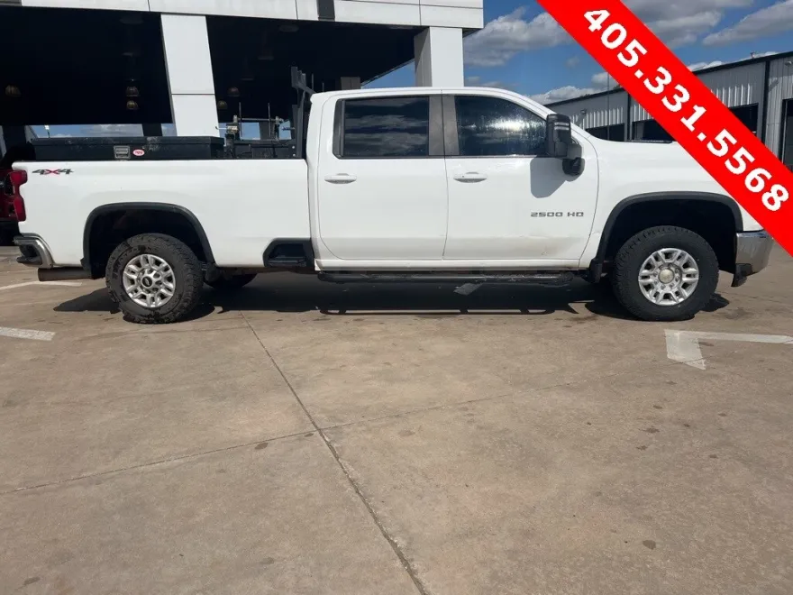 2021 Chevrolet Silverado 2500HD LT photo 1