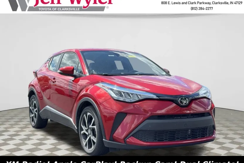 2021 Toyota C-HR XLE photo 1