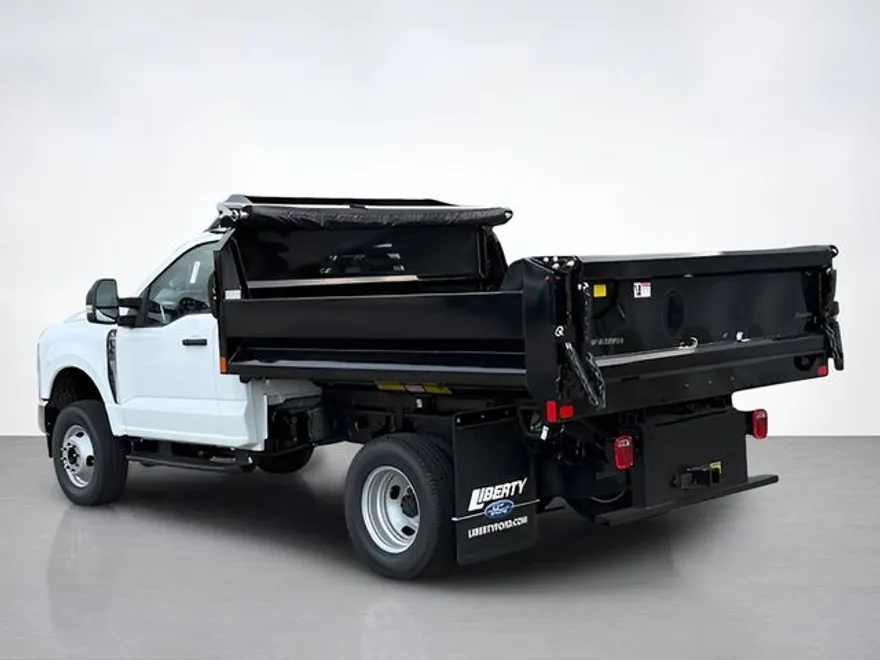 2024 Ford F-350 photo 1