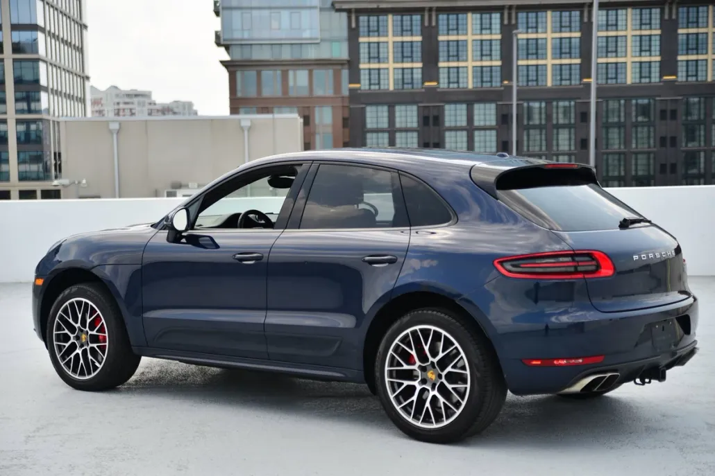 2018 Porsche Macan Turbo photo 1