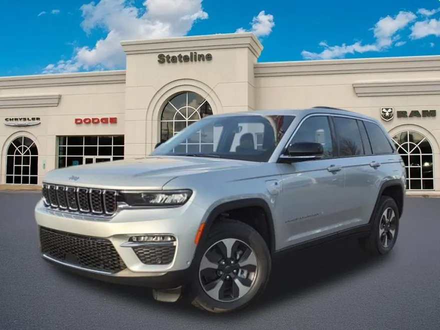 2024 Jeep Cherokee 4xe Sport photo 1