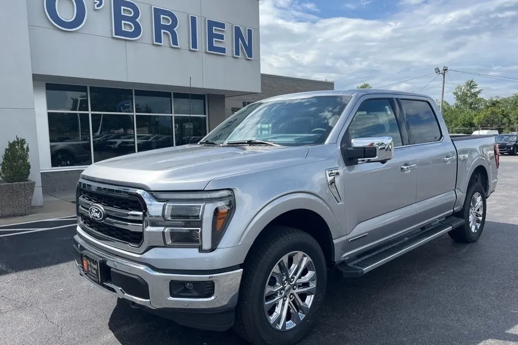 2025 Ford F-150 Lariat photo 1