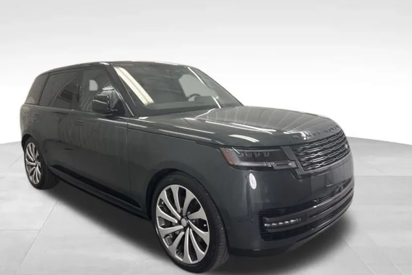 2025 Land Rover Range Rover SE photo 1