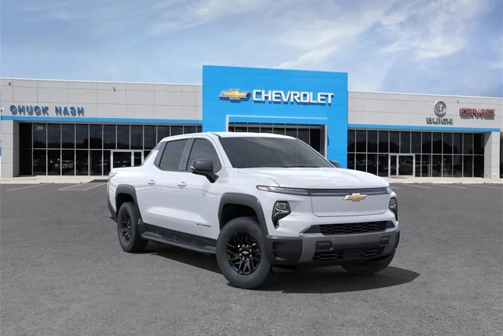 2025 Chevrolet Silverado EV LT photo 1