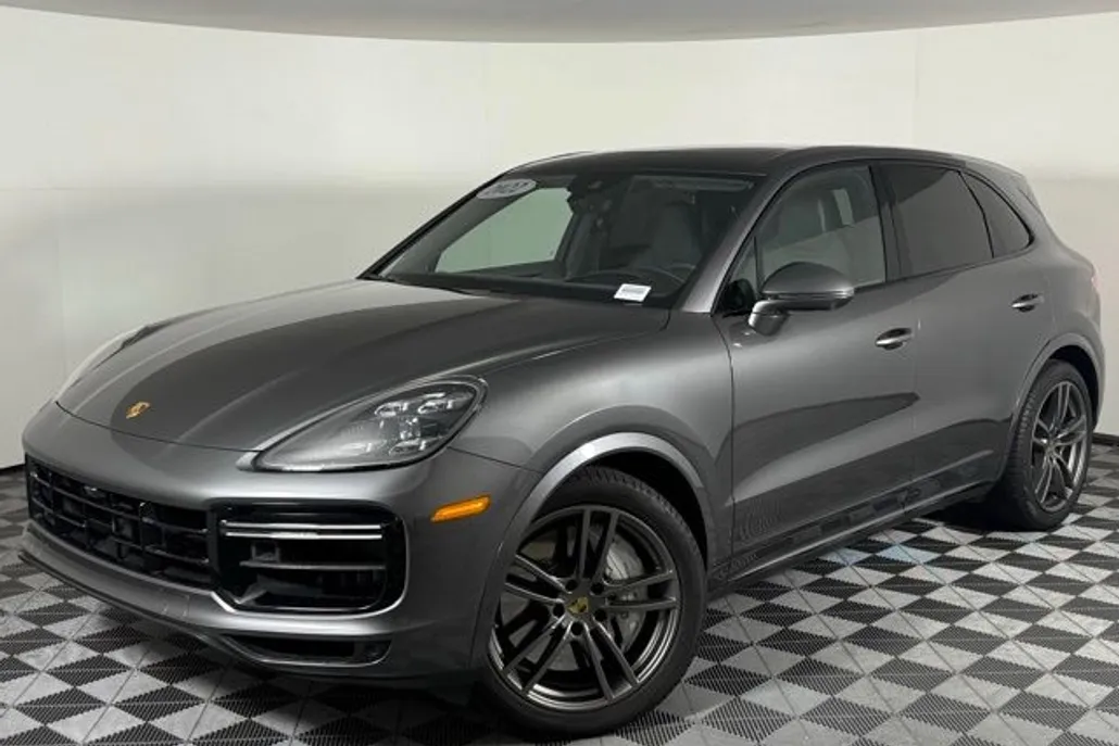 2022 Porsche Cayenne Turbo photo 1
