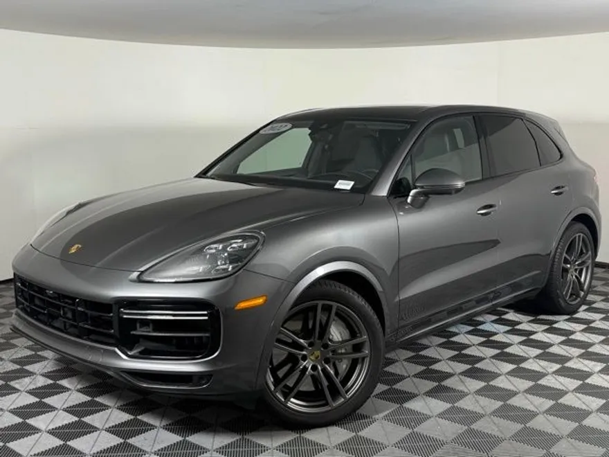 2022 Porsche Cayenne Turbo photo 1