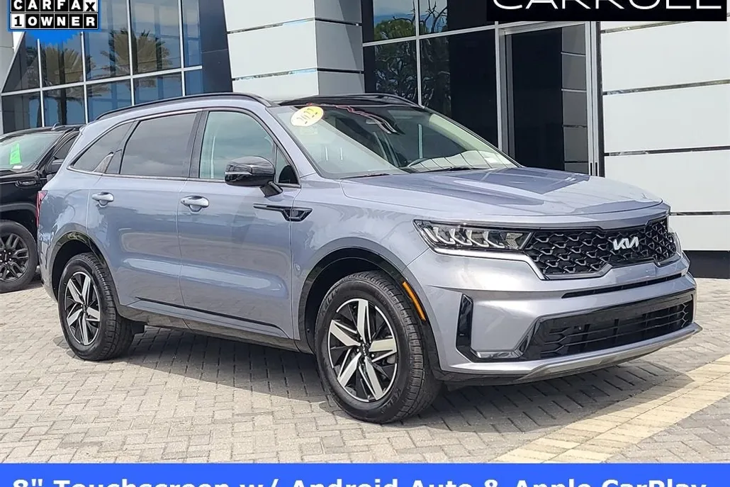2022 Kia Sorento S photo 1