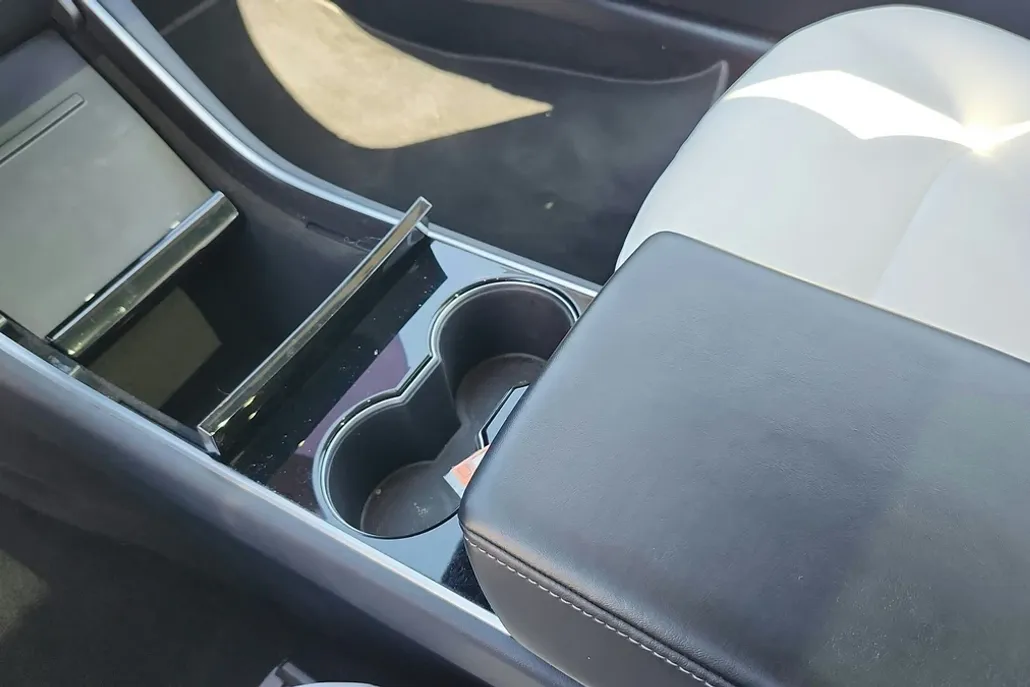 2019 Tesla Model 3 photo 1