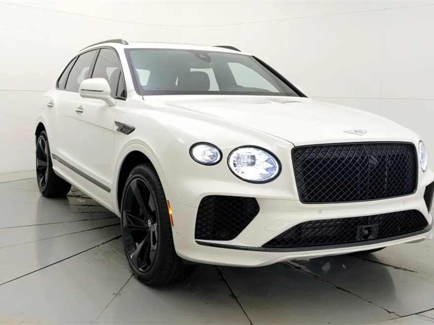 2024 Bentley Bentayga V8 photo 1