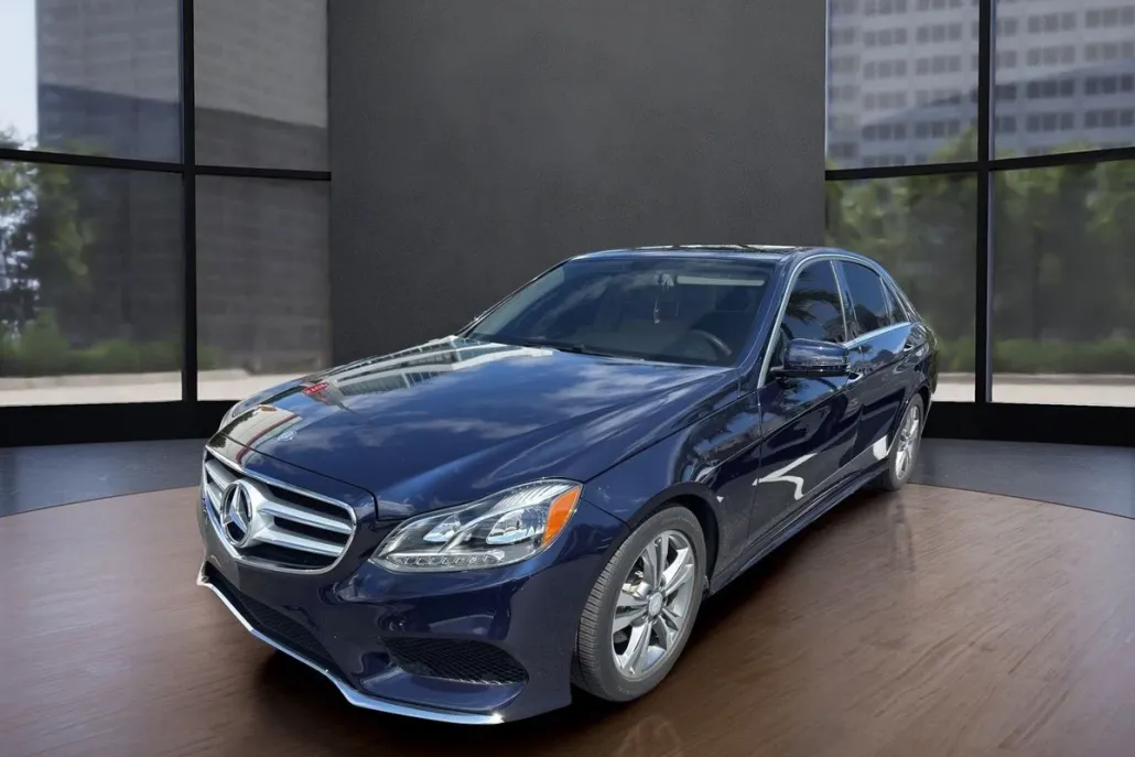 2016 Mercedes Benz E 350 photo 1