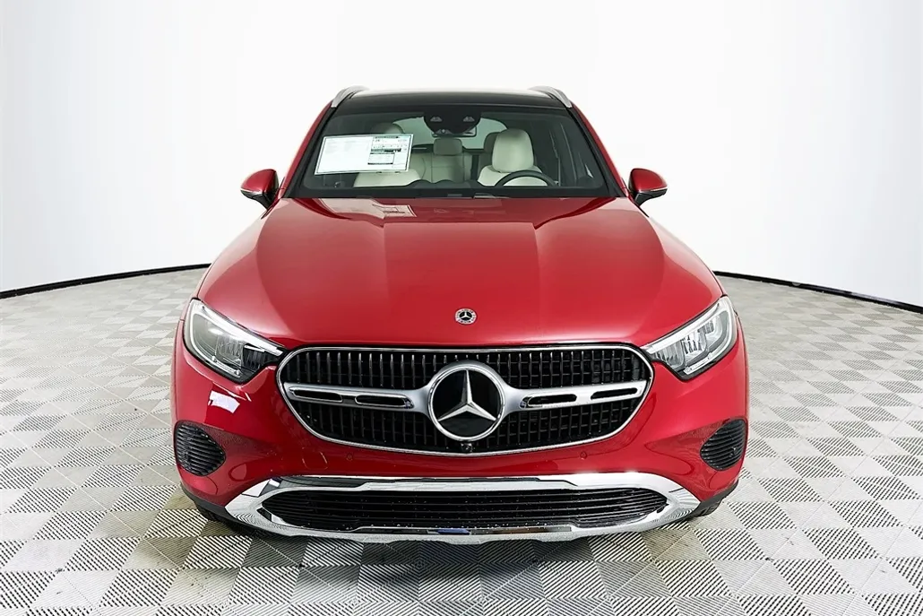 2026 Mercedes Benz GLC 300 4MATIC photo 1