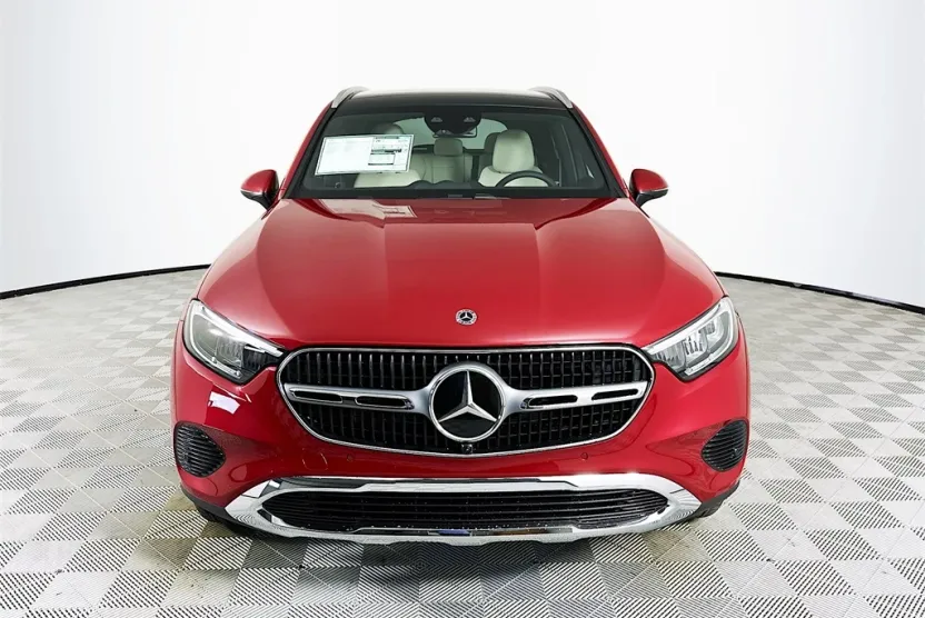 2026 Mercedes Benz GLC 300 4MATIC photo 1