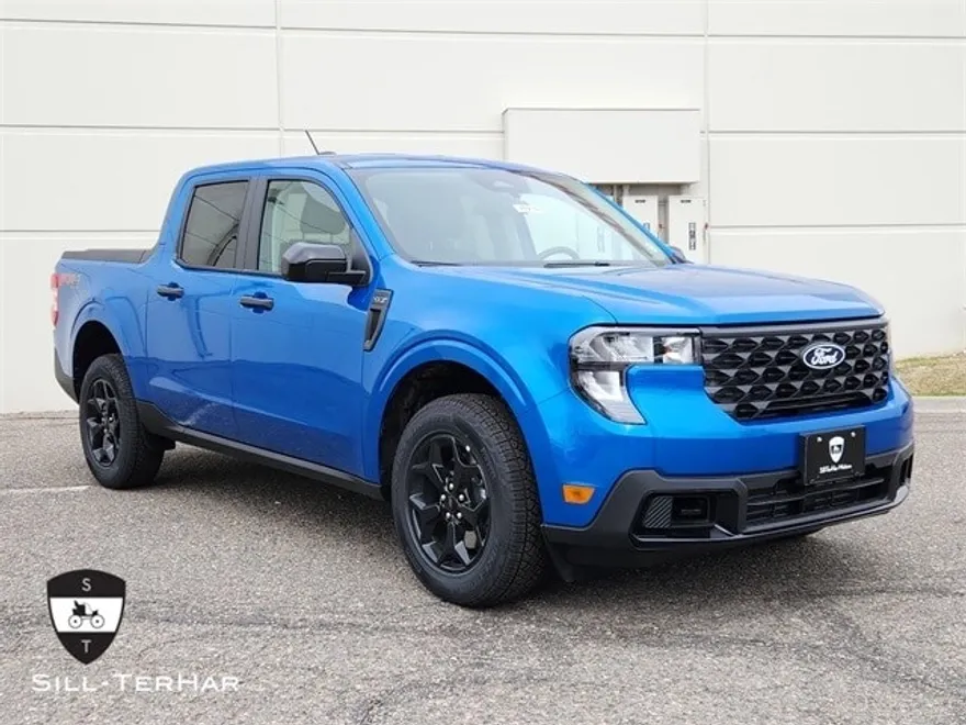 2025 Ford Maverick XLT photo 1