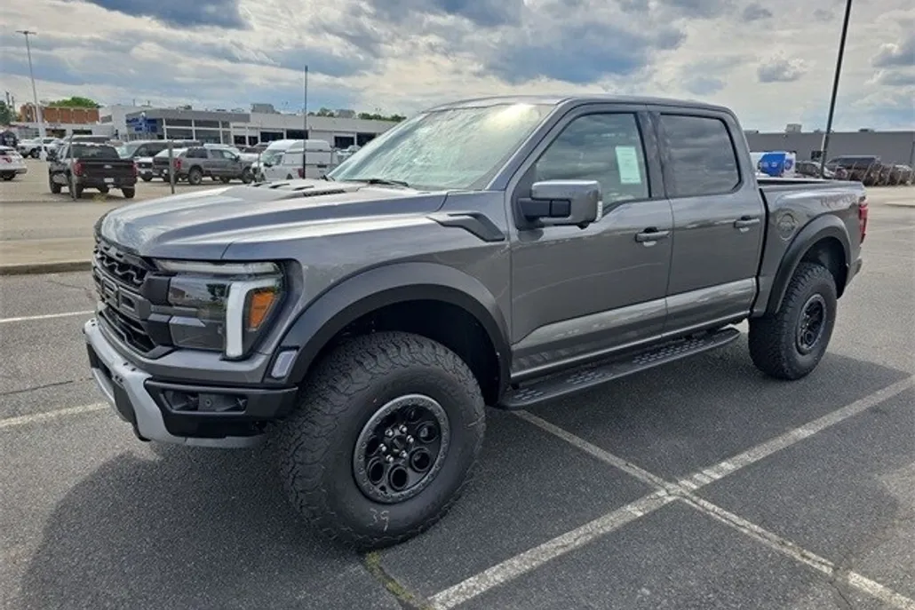 2025 Ford F-150 Raptor photo 1