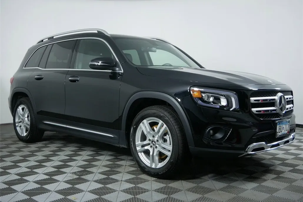 2022 Mercedes Benz GLB 250 4MATIC photo 1