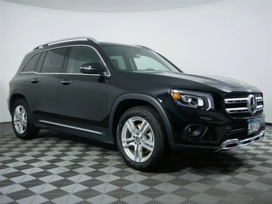 2022 Mercedes Benz GLB 250 4MATIC photo 1