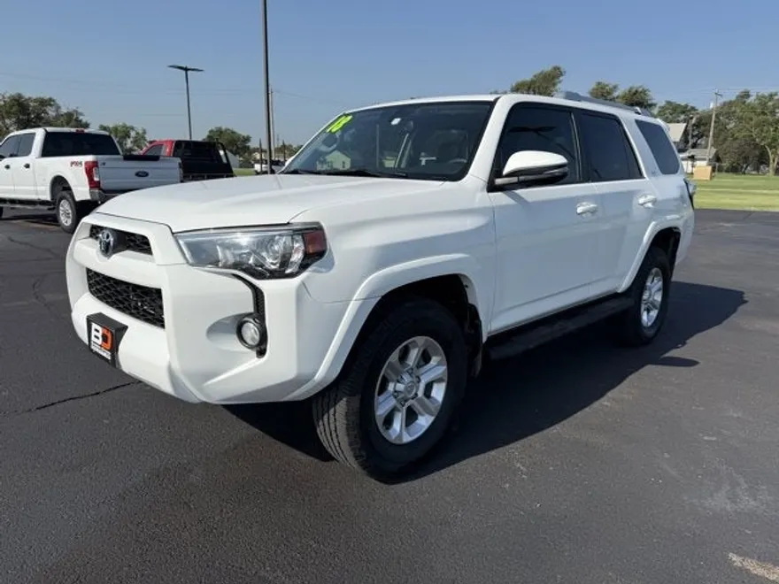 2018 Toyota 4Runner SR5 photo 1